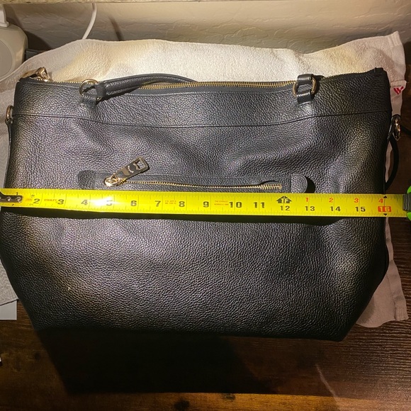 Coach Shoulder Bag - Picture 2 of 4